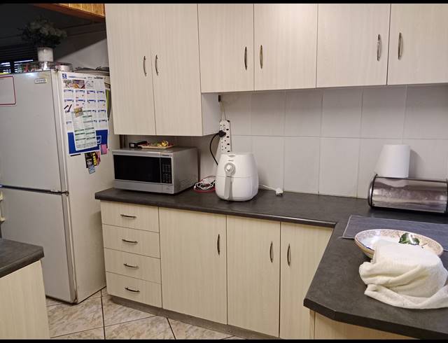 3 BEDROOM HOUSE FOR SALE IN NORTHDALE